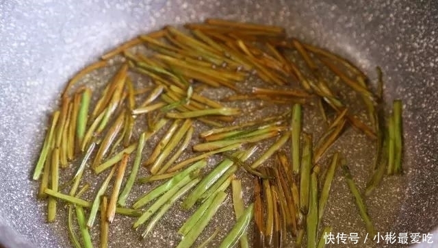 黄磊|边拌边流口水的葱油面,黄磊和汪涵做法不一样,谁的更正宗