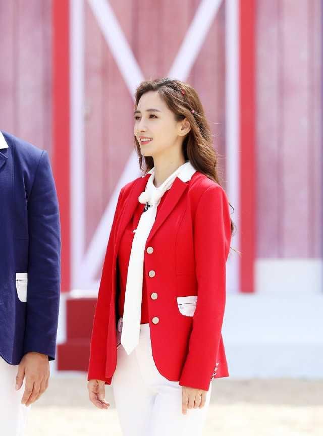  冒牌|《奔跑吧》：孟美岐拿冒牌会员身份，全员魔性跳《无价之姐》