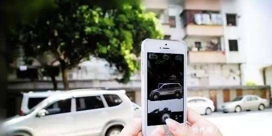 违停|举报违停车辆被打，众人却纷纷叫好