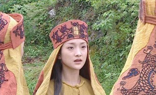 庆功宴|太平军8位王爷把主将首级,献给李鸿章,庆功宴上,李鸿章:杀了