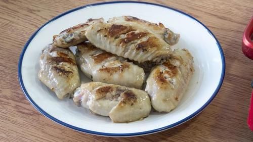 晚饭|晚饭3菜1汤，依然是家常的食材简单的做法，一家人吃得特别满足