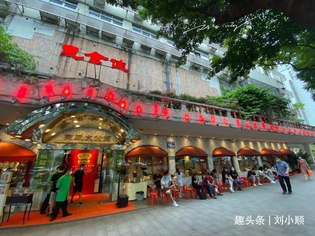  网红|广州“最难排队”的网红餐厅，排两小时才能吃上，游客：等到绝望