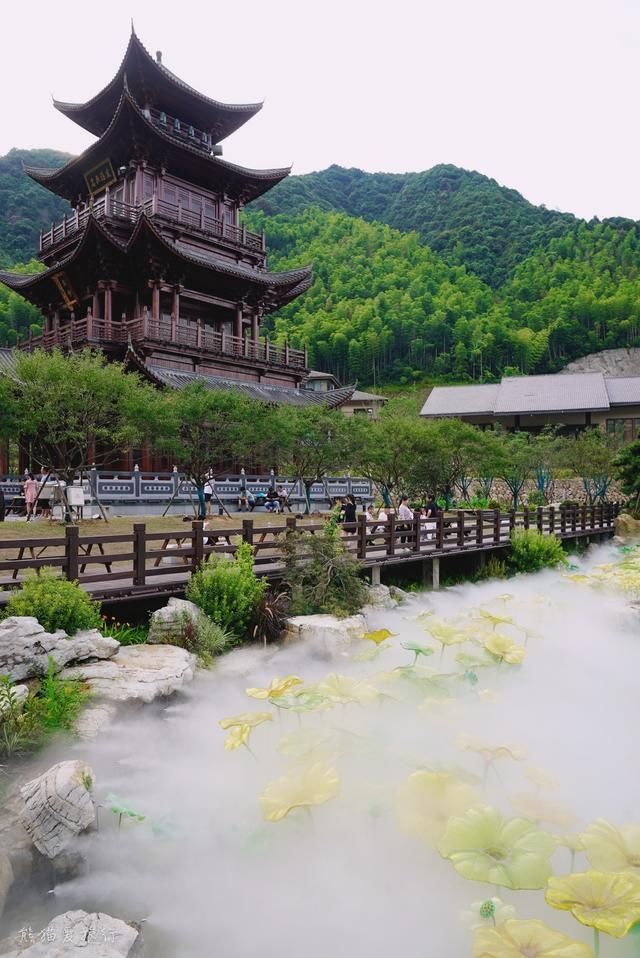  大山|这个隐于大山的小村，演绎最美中国风，夜幕让人一秒遁入仙境