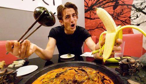 刀叉|各国一起吃火锅,中国人拿筷子,美国人拿刀叉,看到印度人,懵了