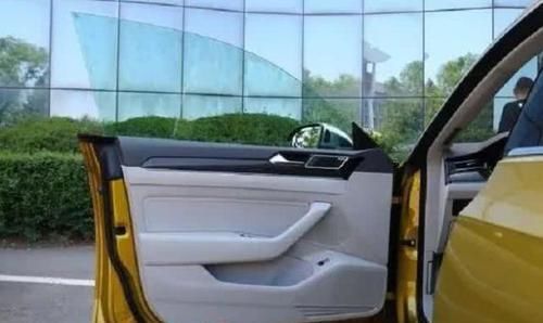  车门|2020款大众“凌渡”亮相，新增无框车门，或14万，买思域还是等它