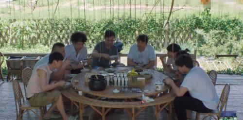  辣椒面饼|《向往4》黄磊用辣椒面做饼，看清无滤镜下照片，网友：不敢下口！