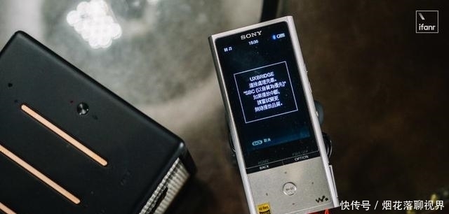 便携|小而智能,这是个「另类」的 Marshall 音箱