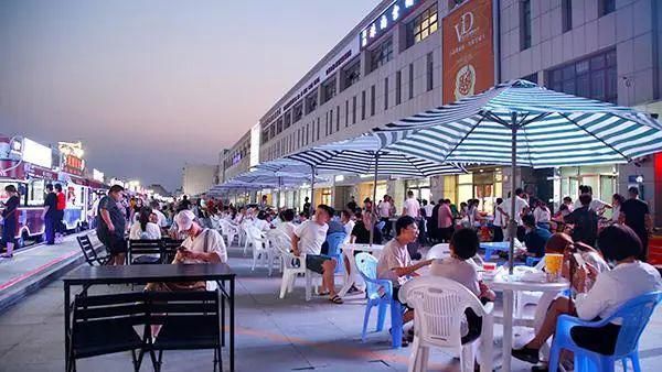 一条街|入夜后!宝坻夜市真的太热闹了!吃货快来!宝坻最香的一条街来了!