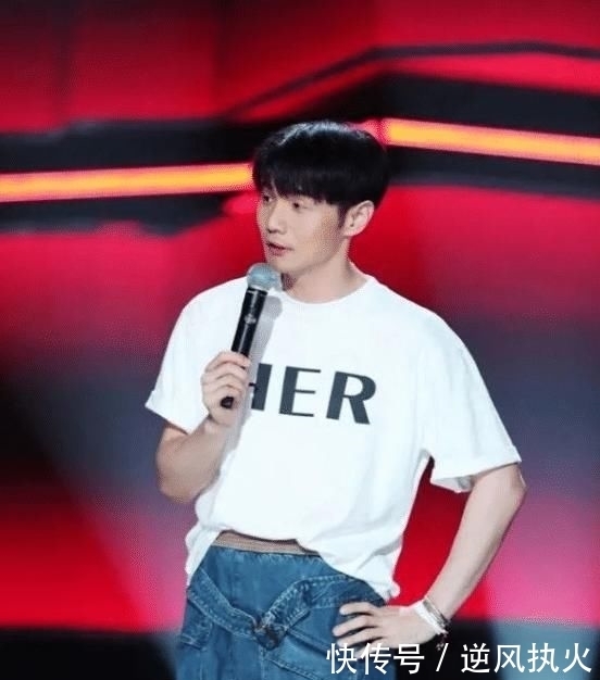 李宇春|《好声音》迎来首位差评导师,李宇春遭受质疑,不配成为导师?