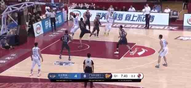 北京队|广东31连胜遭终结！时隔235天再输球，北京首钢14分大逆转总分1-1