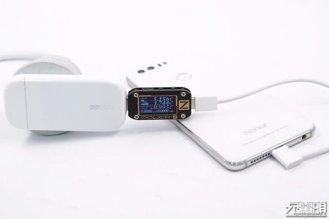  功率为8|小饼干能给什么设备用？OPPO 50W 超闪饼干充电器兼容性评测