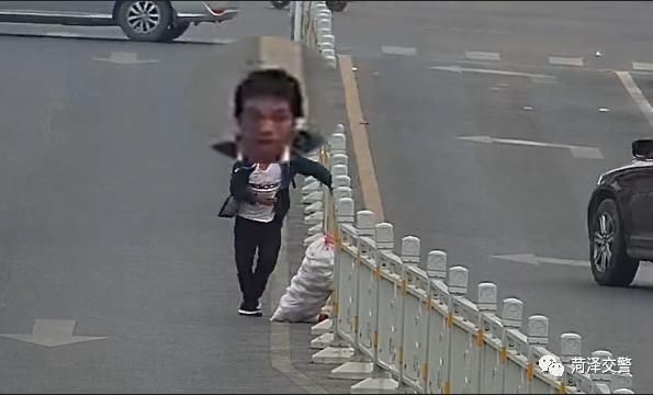 翻越|曝光！你翻越护栏的样子真的很丑！……