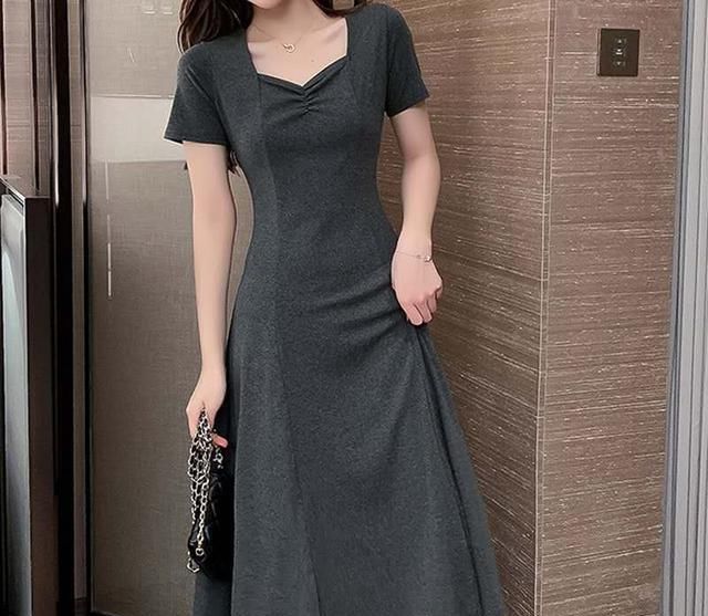  不少人|女人提升气质的6个“穿衣习惯”, 即使人到中年, 也能优雅高级