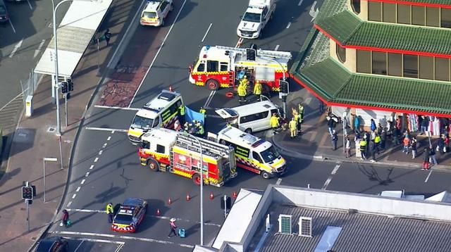  发生|悉尼西南发生车祸 货车司机撞杆后身亡