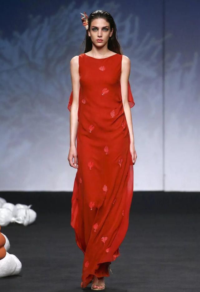  女人|穿红色的女人最美：刘敏涛