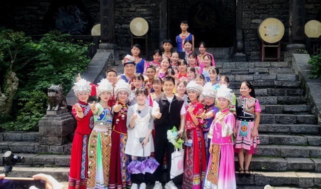  三峡人家|《中餐厅4》最新＂航＂情，网友：啥时候来我们这儿录？