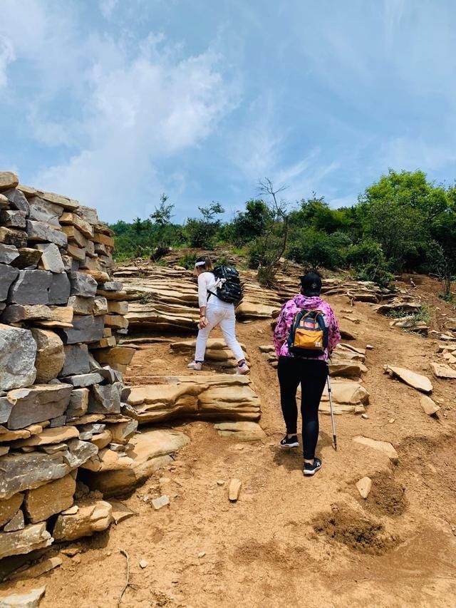  紫霞|郑州驴友团徒步紫霞关，偶遇南太行夏季云海