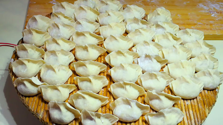 白菜|秋天,多给孩子包这馅饺子,开胃又消食,比韭菜和白菜都鲜,真香