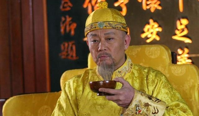 和?|嘉庆皇帝一上台就处死大贪官和珅,自己却被雷劈死了