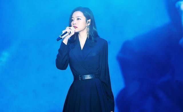 浪姐|张靓颖新歌拉踩《浪姐》，资历不如宁静、咖位不如李宇春，就这？