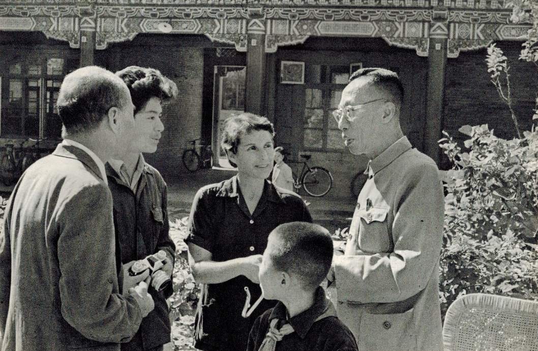 照顾|为了皇帝喝上“放心奶”,皇帝的奶娘必须遵守一规定,没有人性