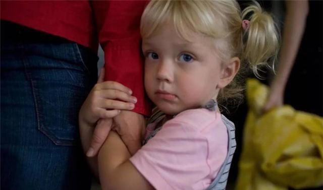 妈妈|孩子遇到这3个问题,最好爸爸出面解决,妈妈出面可能会起反作用