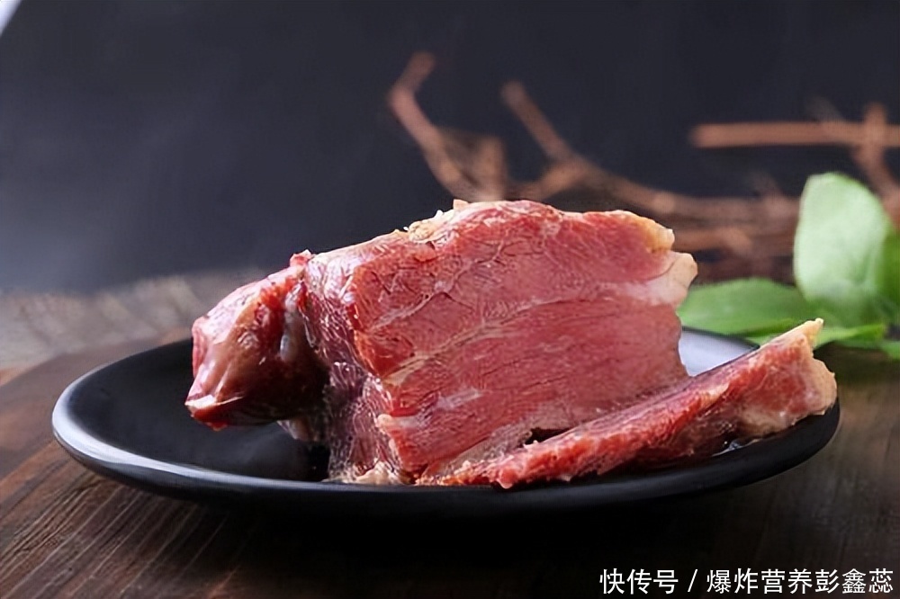 饮食很清淡了为什么血脂还是偏高(为什么平时吃得肉不多，血脂水平还很高？因为你犯了这种错)