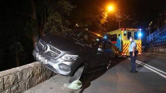 当红|TVB当红小生出车祸送入医院!传身有酒气拒绝做测试