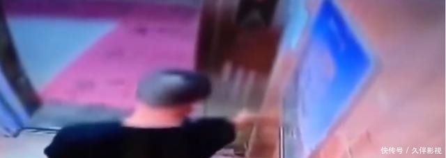 交往|情侣闹分手，要求前女友归还交往花销被拒，男子竟疯狂报复