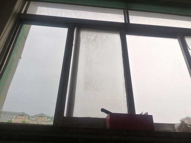  突发|突发！济南一男子拆空调外机时不慎坠楼，愿平安