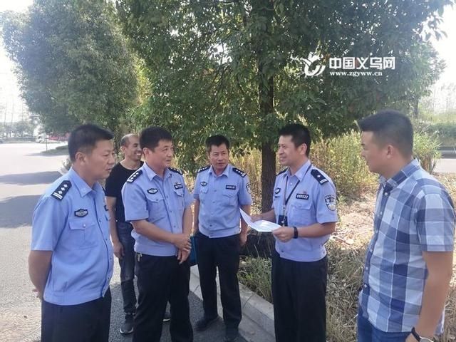  上溪交警中队|义乌上溪交警与百姓共同守护义乌西大门