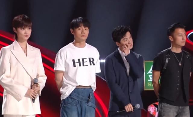  李宇春|《中国好声音》发布会，主持人遭李健“斥责”，李荣浩贴脸怼