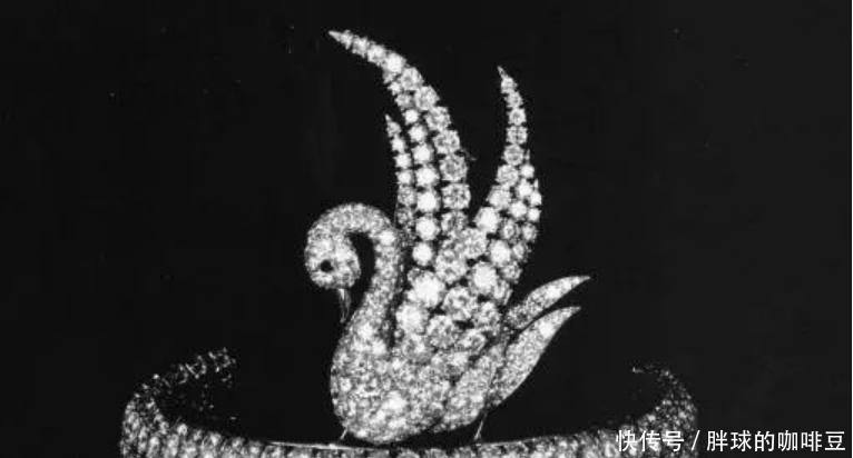  珠宝|从奥斯卡影后到摩纳哥王妃，童话中的珠宝和现实里的格蕾丝·凯莉