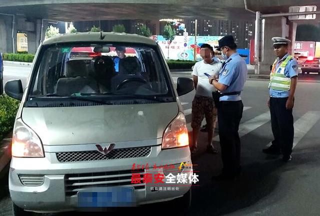 危化品|面包车私自改装运输危化品被查处