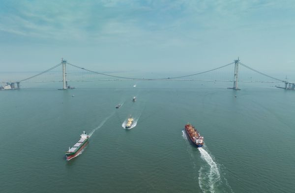 武汉建桥力量攻克世界级难题，拥有三项“世界之最”的海中大桥合龙