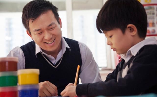  孩子|有什么办法让孩子从一年级开始就成绩非常优秀吗？