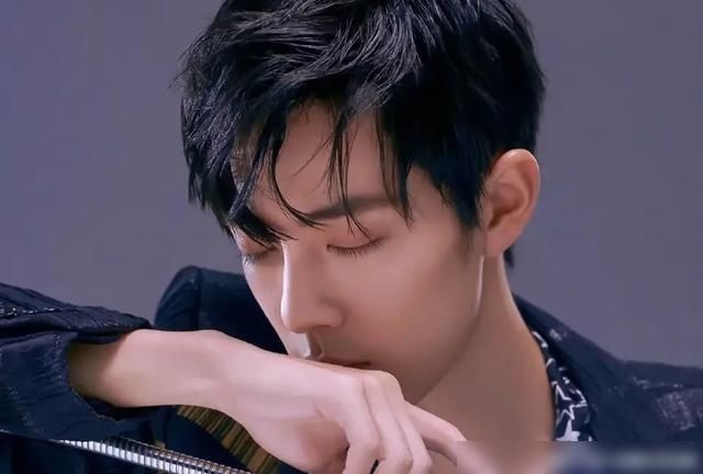  歌王|肖战将参加《跨界歌王》录制，并被质疑：表演是否意味着唱得好？