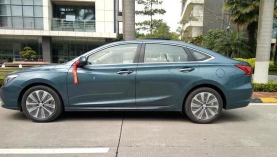 市场|年轻汽车市场，单论颜值就可以成功？长安睿骋评测