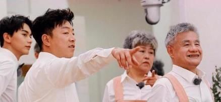  退出|黄渤当年退出《极限挑战》另有苦衷？多次恳求何炅，却被接连拒绝