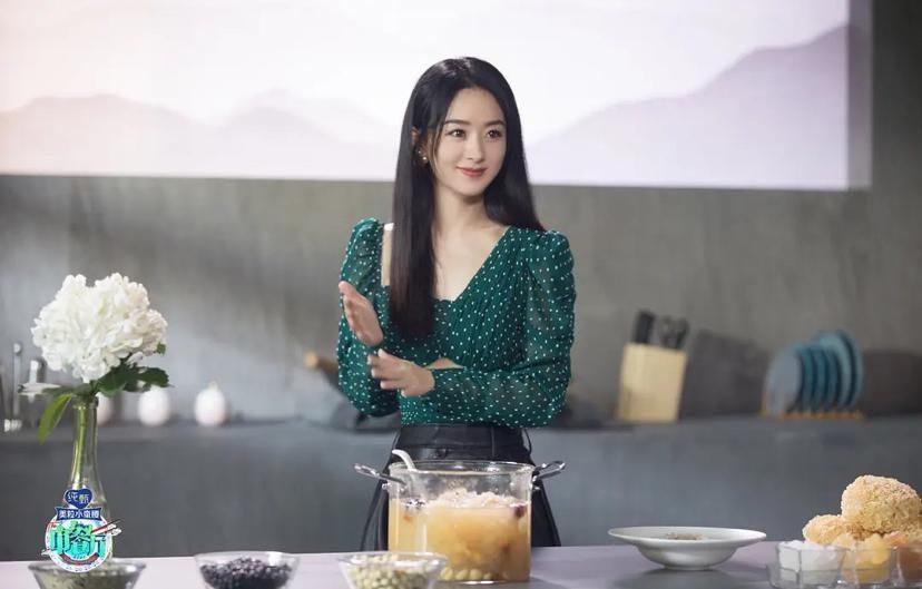  满满的哥哥|《元气满满》和《中餐厅4》一同播出，竞争收视率，赵丽颖和姜贞羽谁更美？