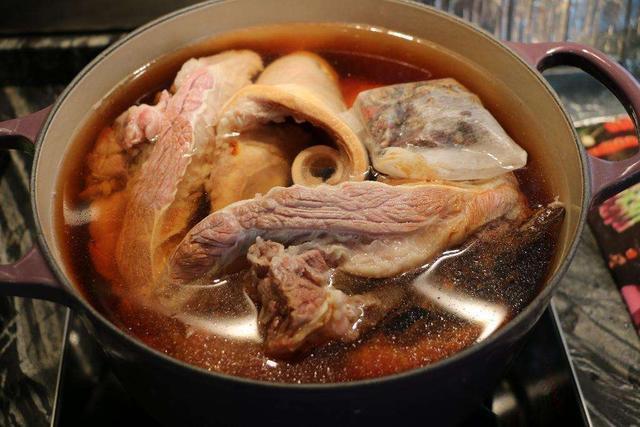  记得|不管卤什么肉，一定要记得放这4种香料，保证肉烂入味还不腥腻