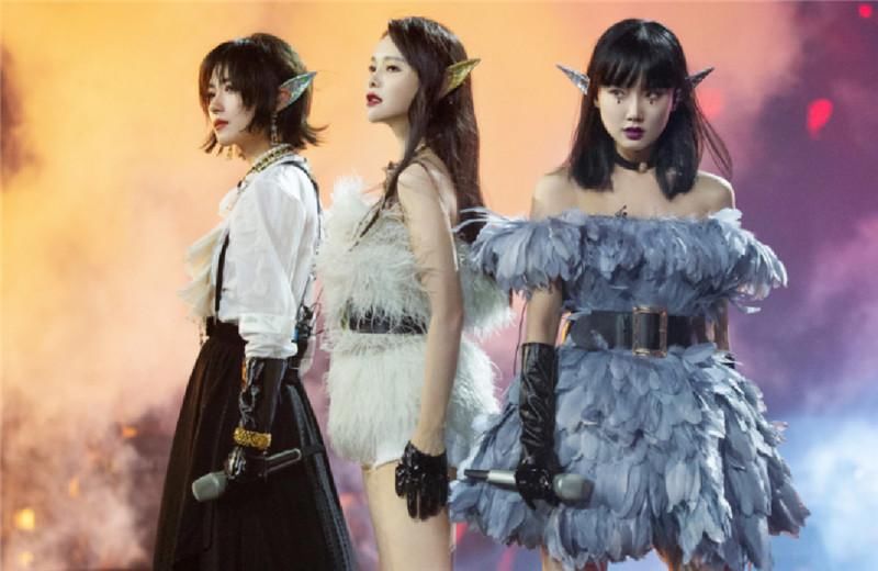  姐姐|《浪姐》再被爆料成团名单？阿朵王霏霏触底反击，万茜人气担当