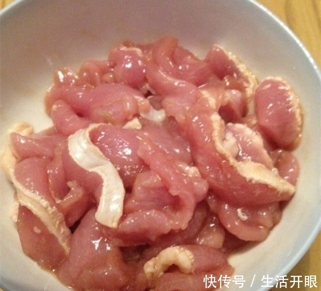 饭菜|洋葱和它一起炒,夏天里的下饭菜