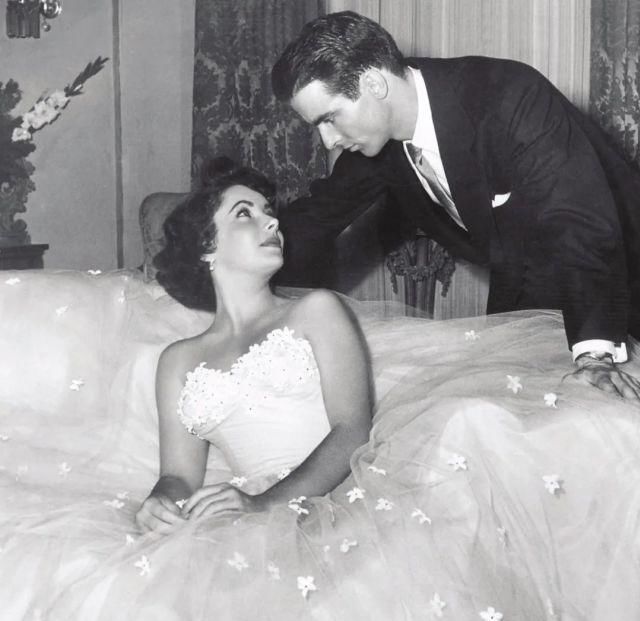  引领|那些电影引领的时尚风潮