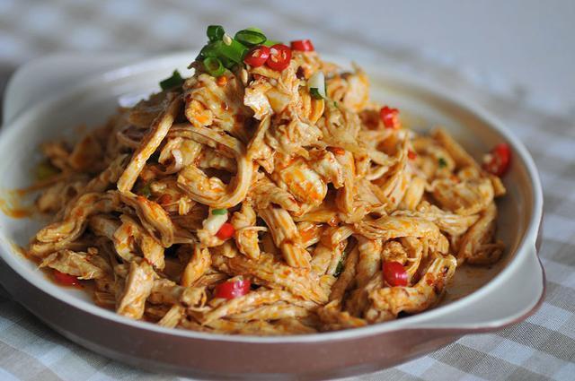 做法|鸡胸肉“夏天做法”,我家2天吃一次还不够,每次都光盘