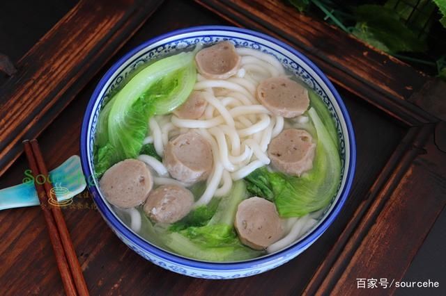 早餐|它是早餐也是午餐,没时间煮饭就煮一碗,连汤汁都不剩,太好吃了