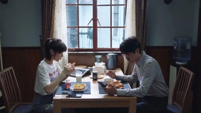  复婚|《三十而已》暴露婚姻残酷真相：复婚的钟晓芹，实在太天真！