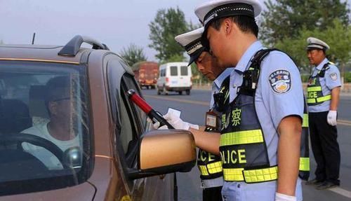  喝了酒还|喝了酒在车内休息,汽车未启动算不算酒驾?交警:再强调一次!