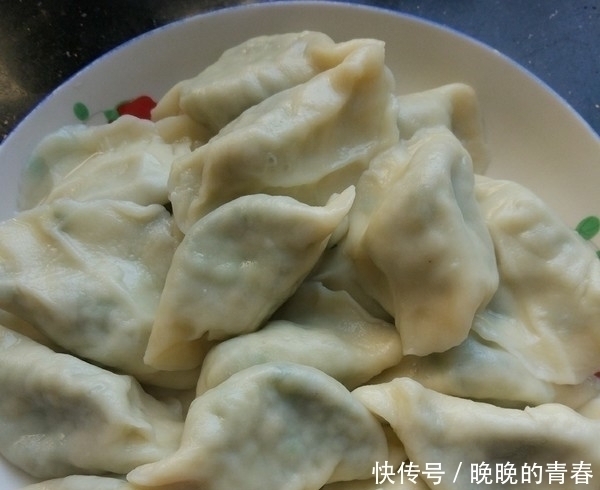  入味|包韭菜鸡蛋饺子，千万不要直接拌馅，多加1步，饺子更香，更入味