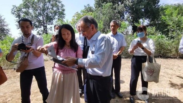 冲绳知事玉城丹尼赴北京通州琉球国墓地遗址祭拜